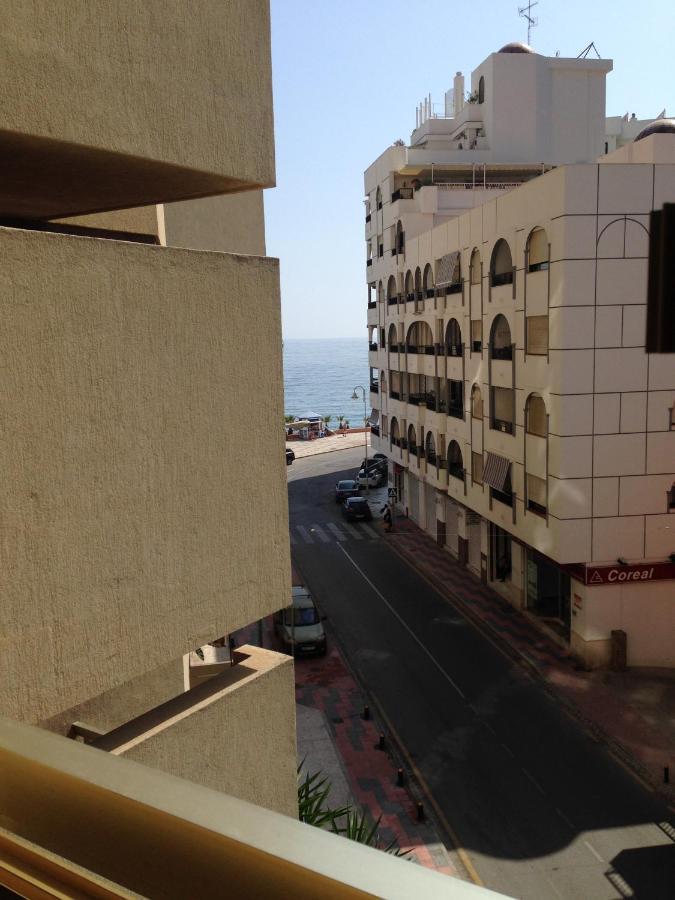 Aparthotel 1a Linea Playa Com Piscina *