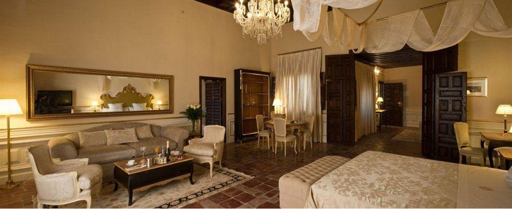 Casa 1800 Hotel 3*