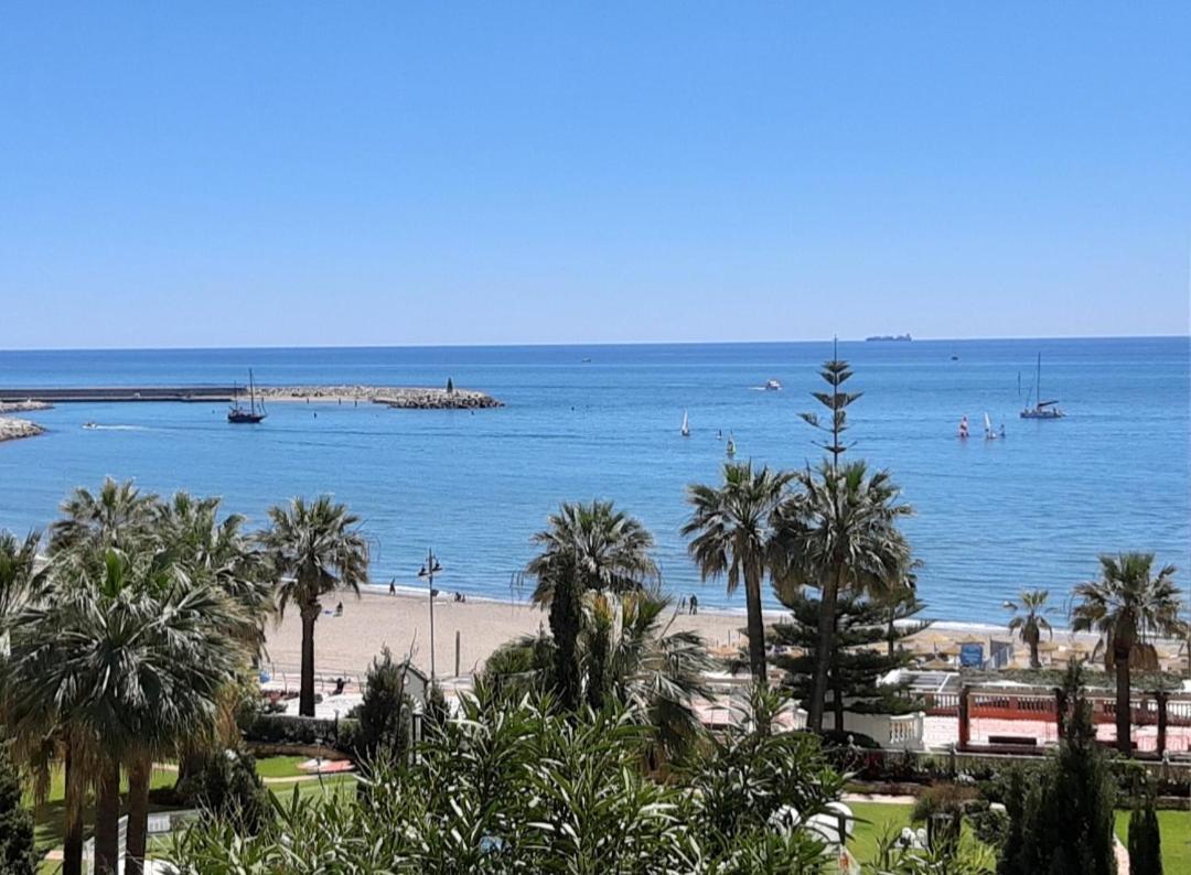 Front And Swimmingpool In Costa Apartamento Benalmádena