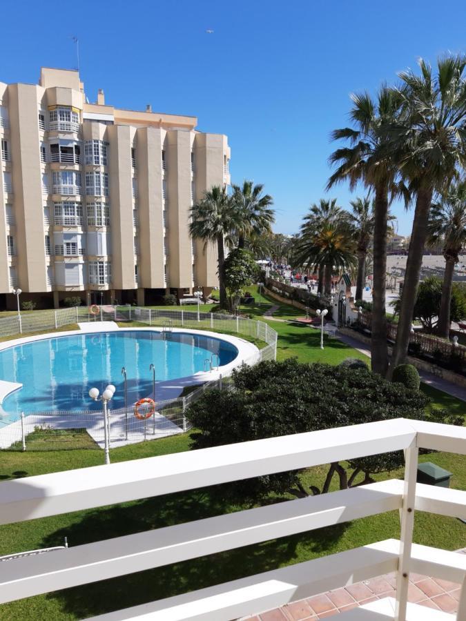 Front And Swimmingpool In Costa Benalmádena