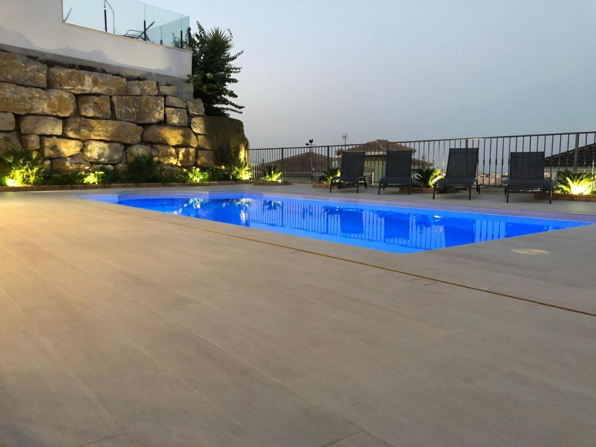 Luxury For 12 People *