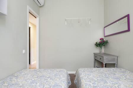 Apartment Camp Nou , Fira Barcelona