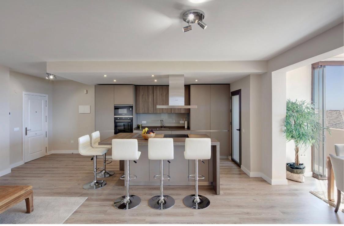 Amazing Duplex Next To The In Apartamento Marbella