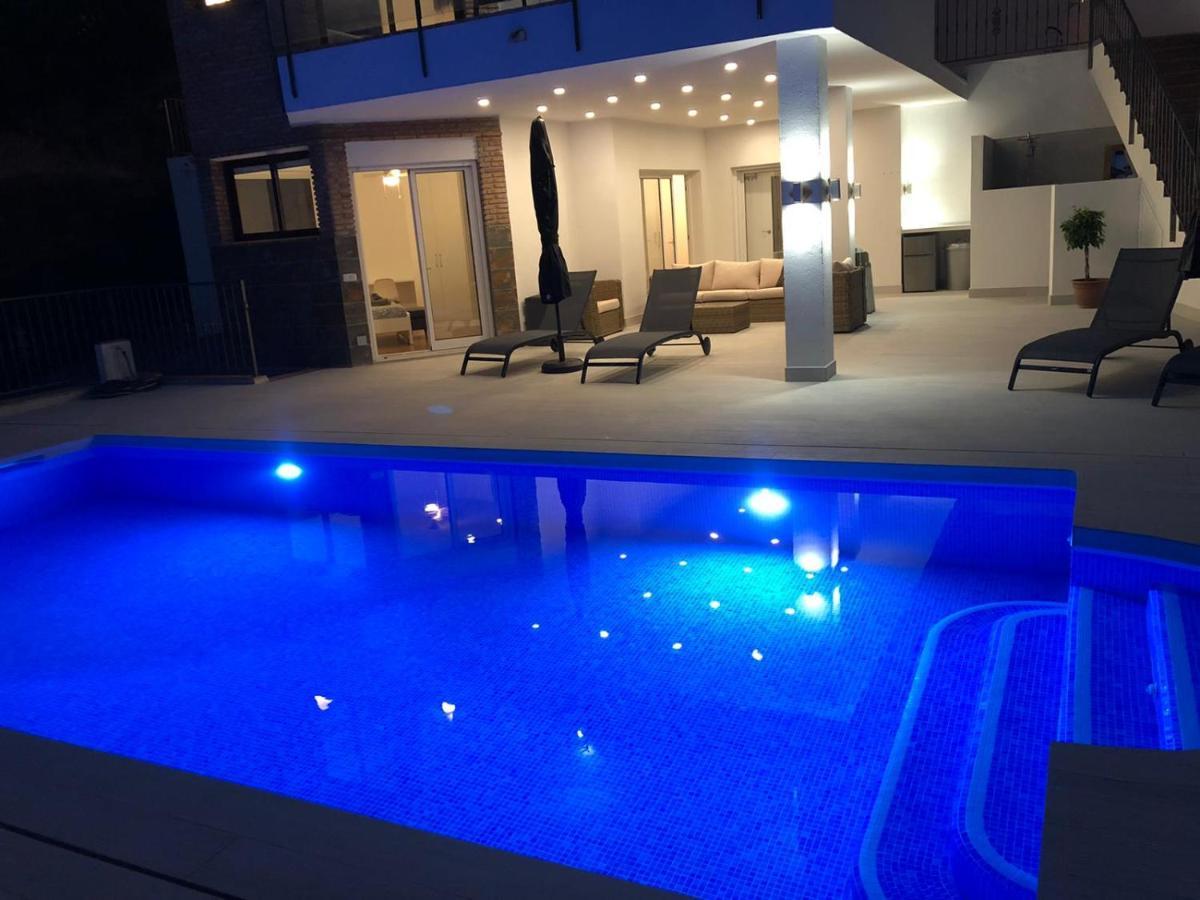 Luxury For 12 People El Faro