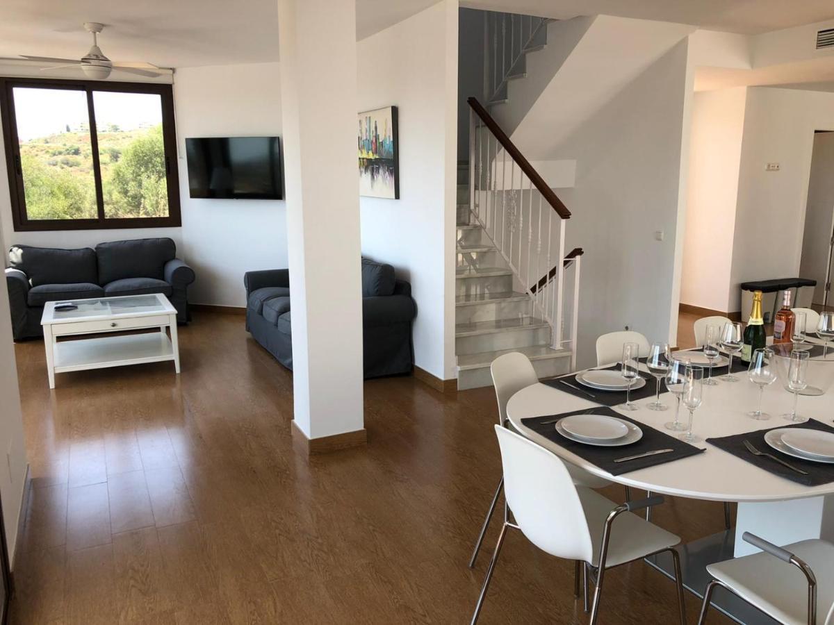 Luxury For 12 People Villa