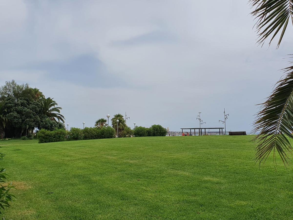 Bertoni By The Sea Apartamento *