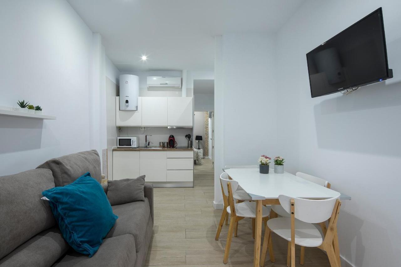 Rose Apartment *