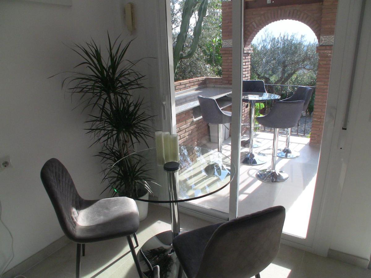 Garden Apartment, Cortijo Fruitful Hills Apartment *