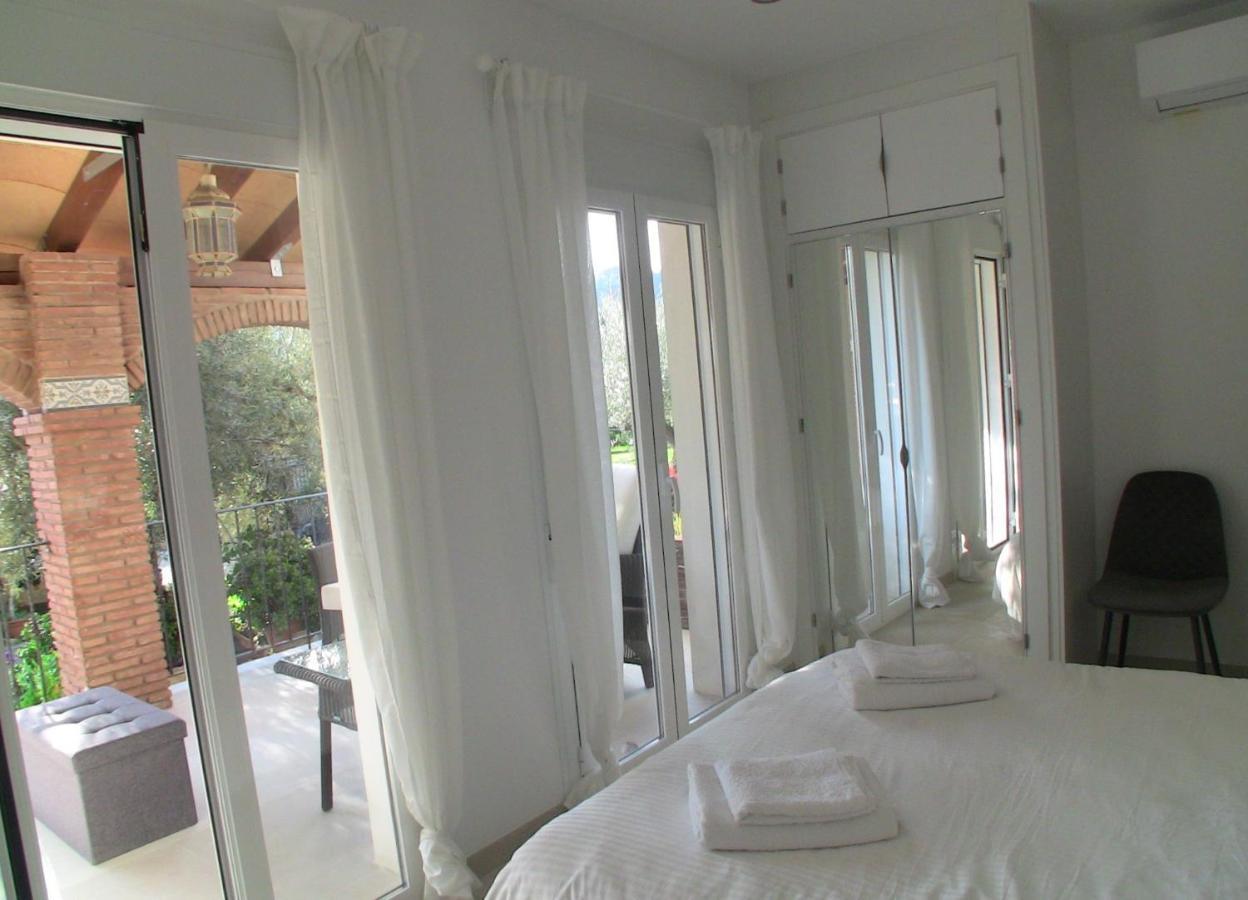 Garden Apartment, Cortijo Fruitful Hills Apartment