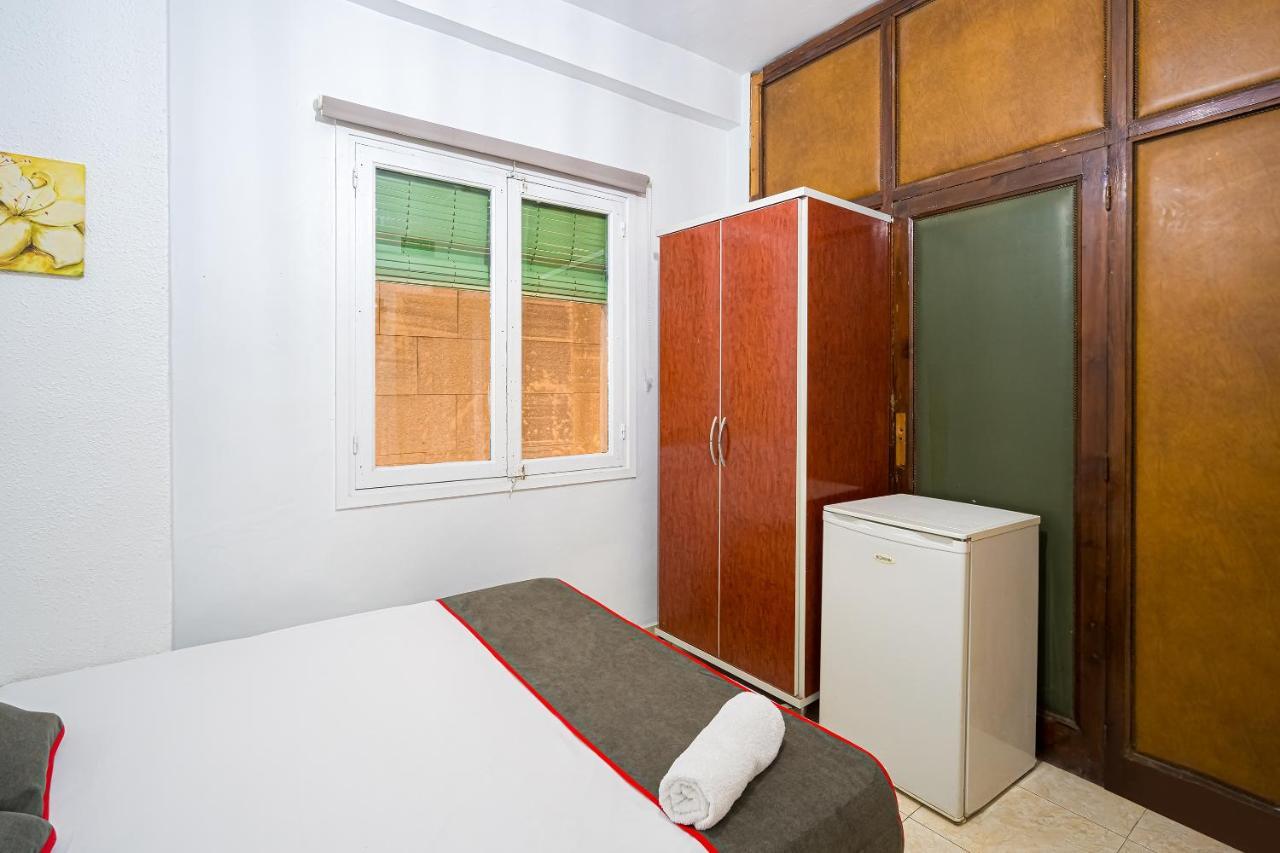 Ayuntamiento Hostal *