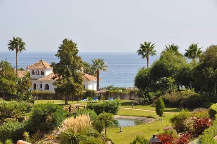 Beautiful In Duquesa Suites And Gardens
