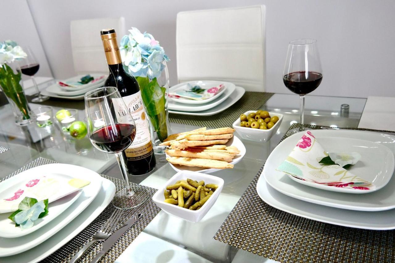 Luxurious Vacational With 3 Bedrooms And Pool At Cabopino Golf By Solrentspain Apartamento *