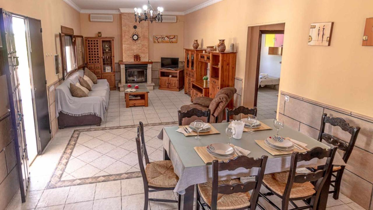 Casa Rural Silvia Y Melissa Holiday home La Puebla de Cazalla