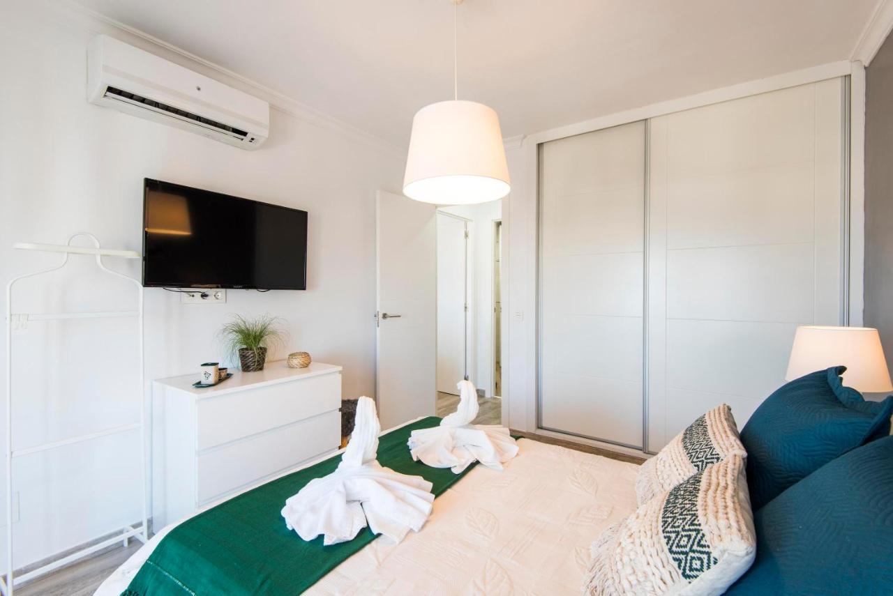 Wonderful In Puerto Marina Apartamento *