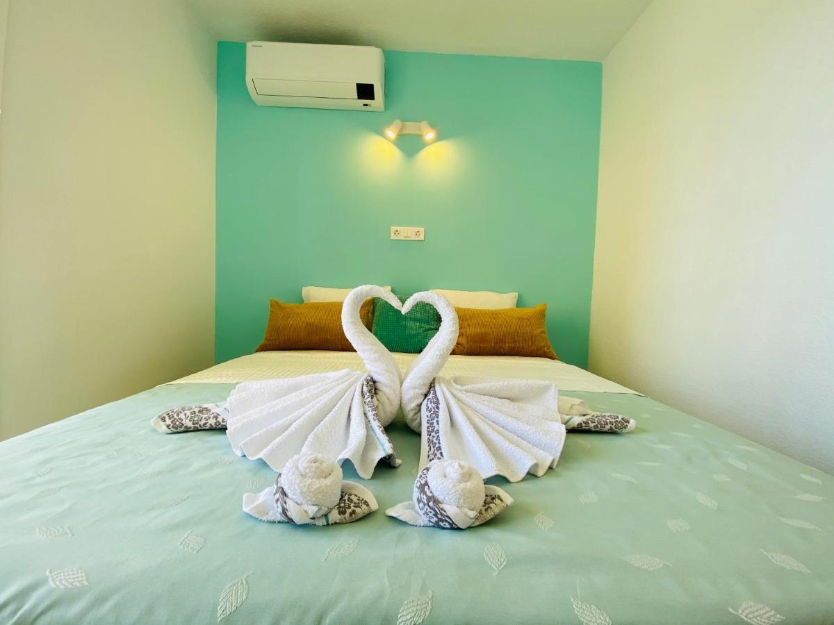 First Line! Art-apartment On The Seafront Of With Swimming Pool Marbella