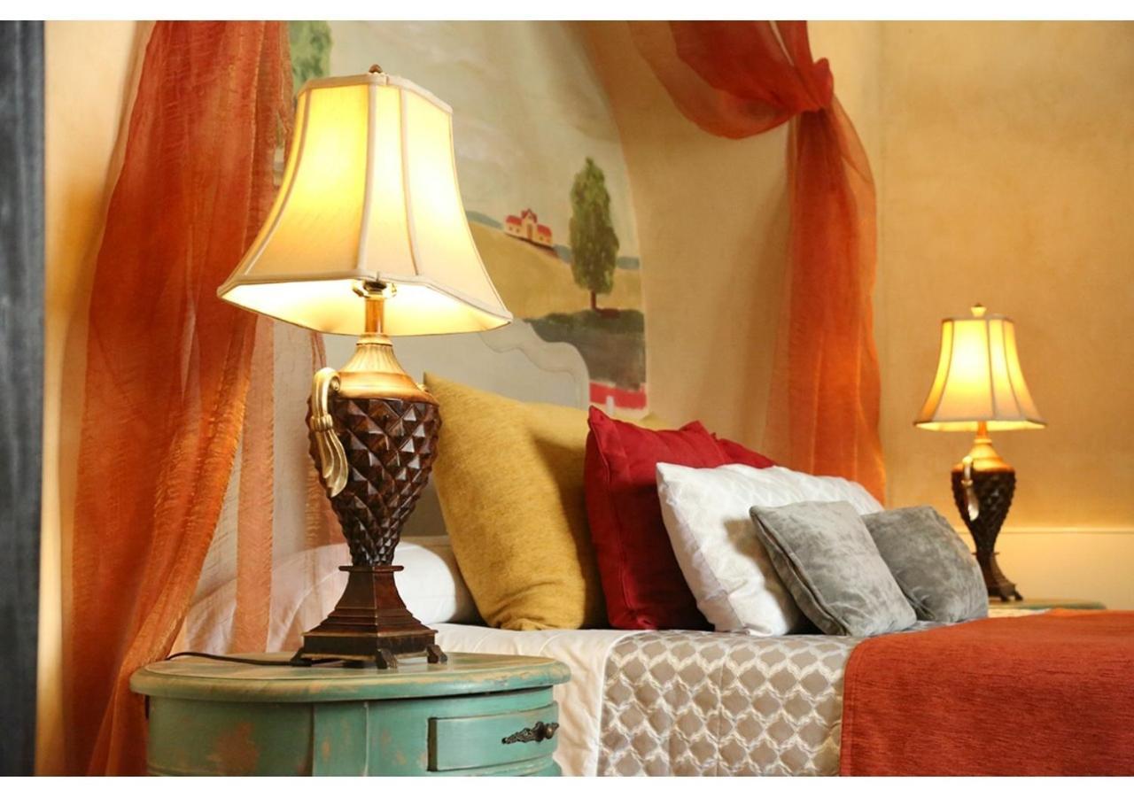 La Casona De Calderon Gastronomic & Boutique Hotel