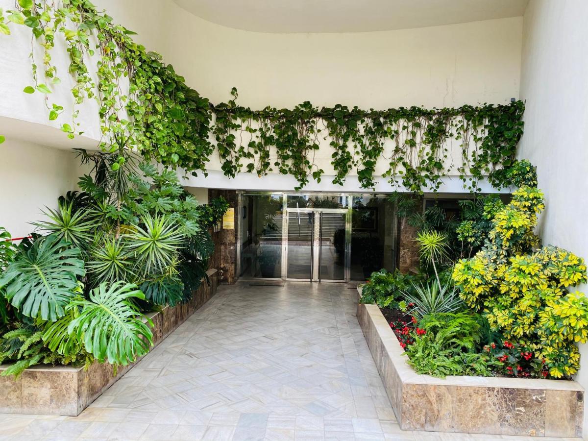 First Line! Art-apartment On The Seafront Of With Swimming Pool Apartment *