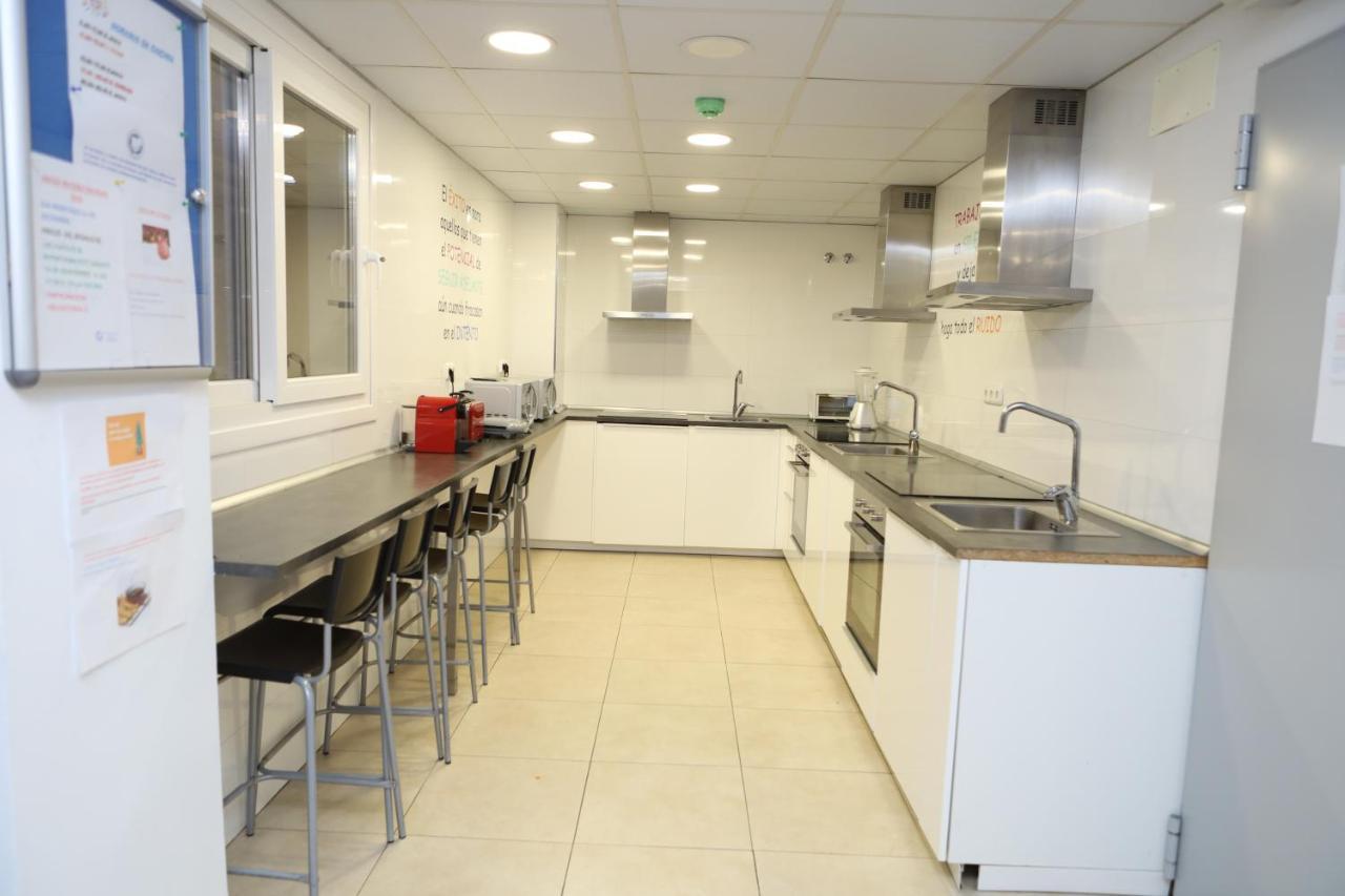 Apartamento Residencia Universitaria Alboran *