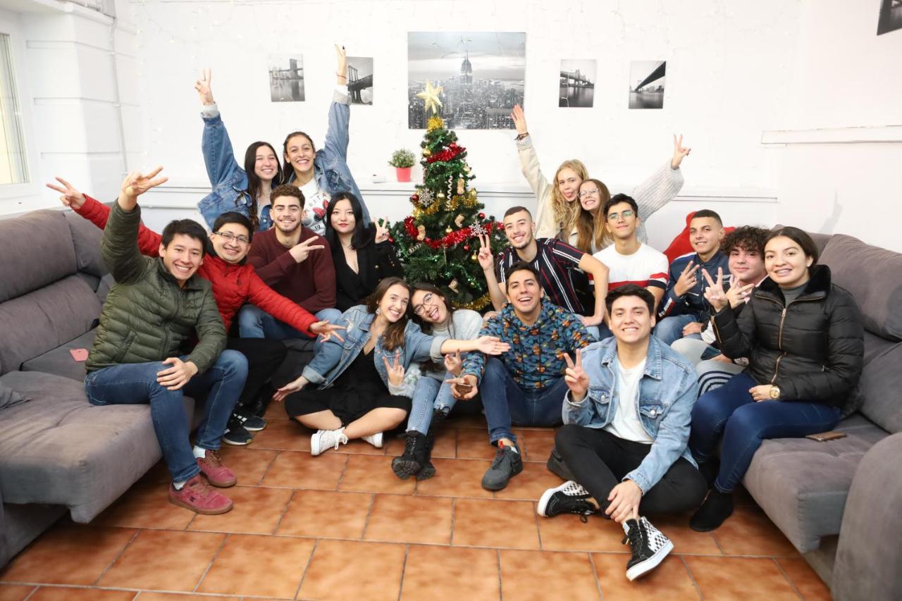 Residencia Universitaria Alboran Apartamento *