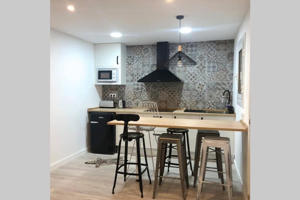 M5 Cool Terrace. Metro 1 Min. Center 15' By Metro Apartment *