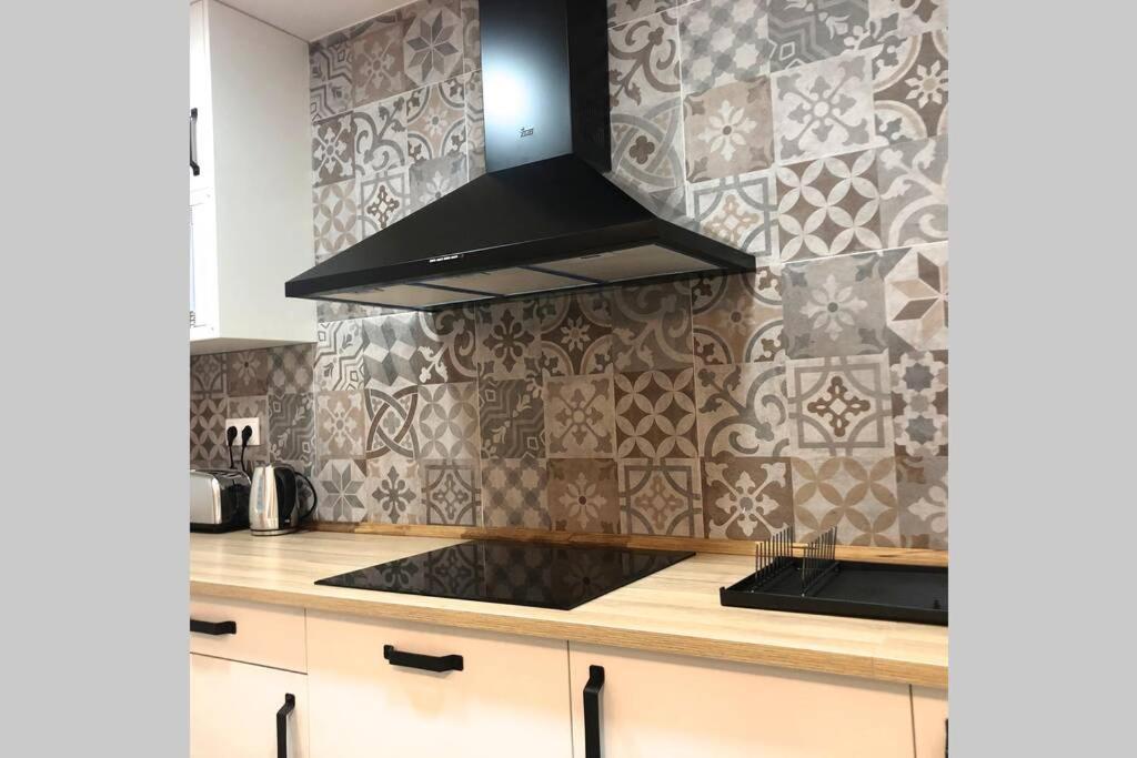 M5 Cool Terrace. Metro 1 Min. Center 15' By Metro Apartment *