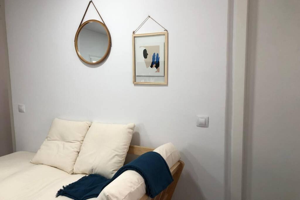 M4 Cool Terrace. 1 Min To Metro. 15 Min To Center Esplugues de Llobregat