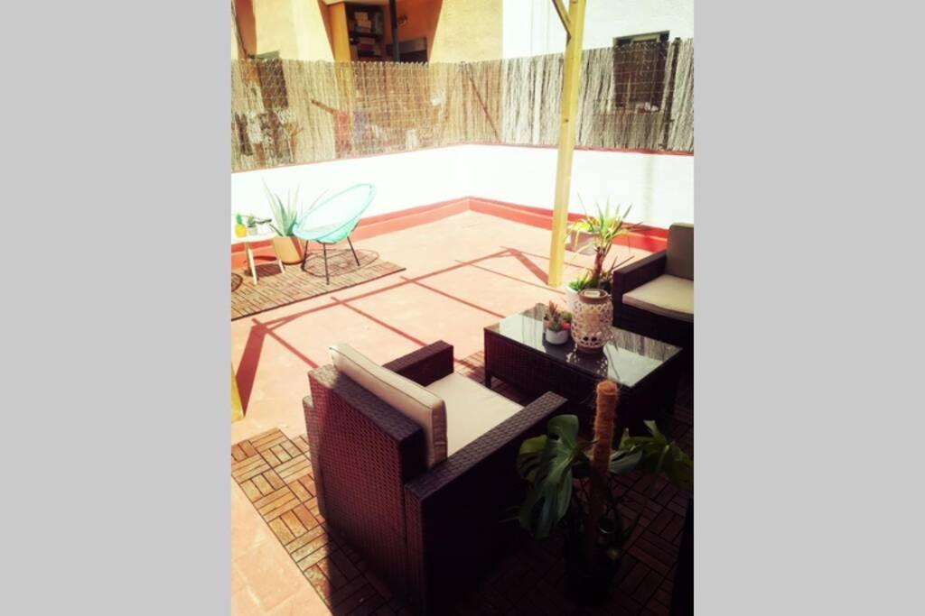 M4 Cool Terrace. 1 Min To Metro. 15 Min To Center Esplugues de Llobregat