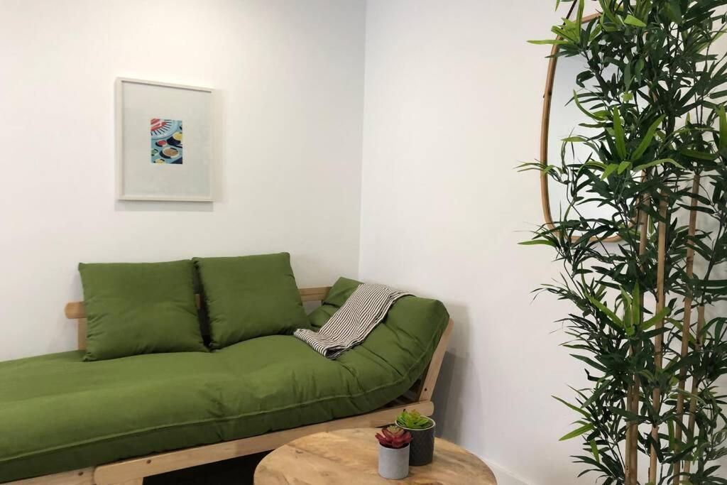 M3 Terrace. Cool 15 Min Center By Metro Esplugues de Llobregat