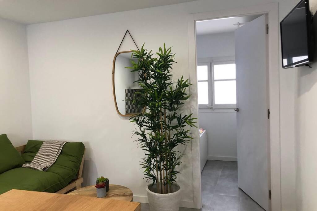M3 Terrace. Cool 15 Min Center By Metro Apartment *