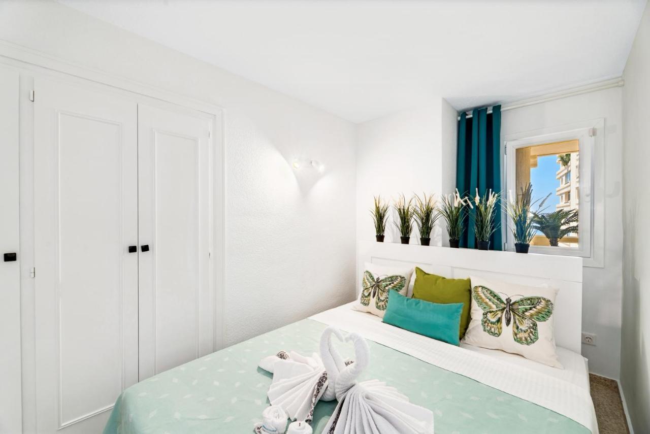 First Line! Art-apartment On The Seafront Of With Swimming Pool Apartment *