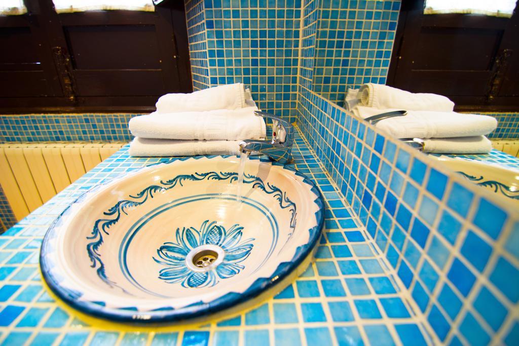 Arteaga Hostal&baños Arabes Elvira * Granada