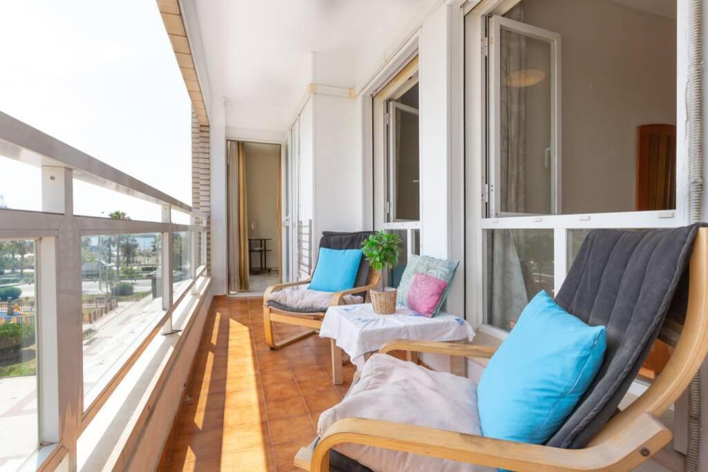Playa Huelin Apartamento * Malaga