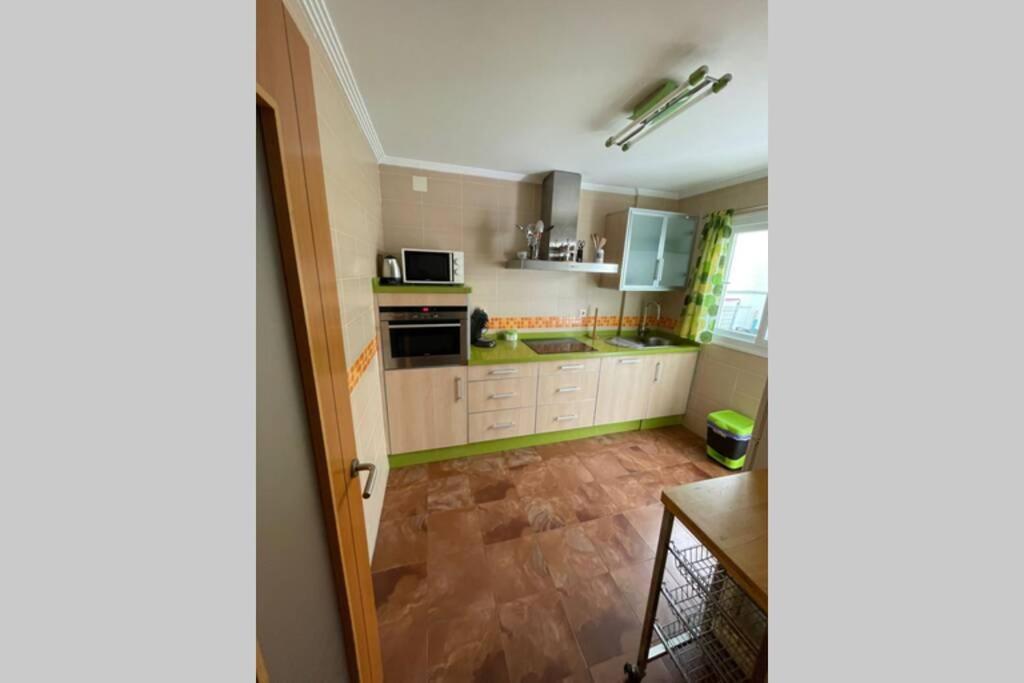 Apartamento Con Porche, Piscina Y Pista De Pádel, Junto Al Campo De Golf *
