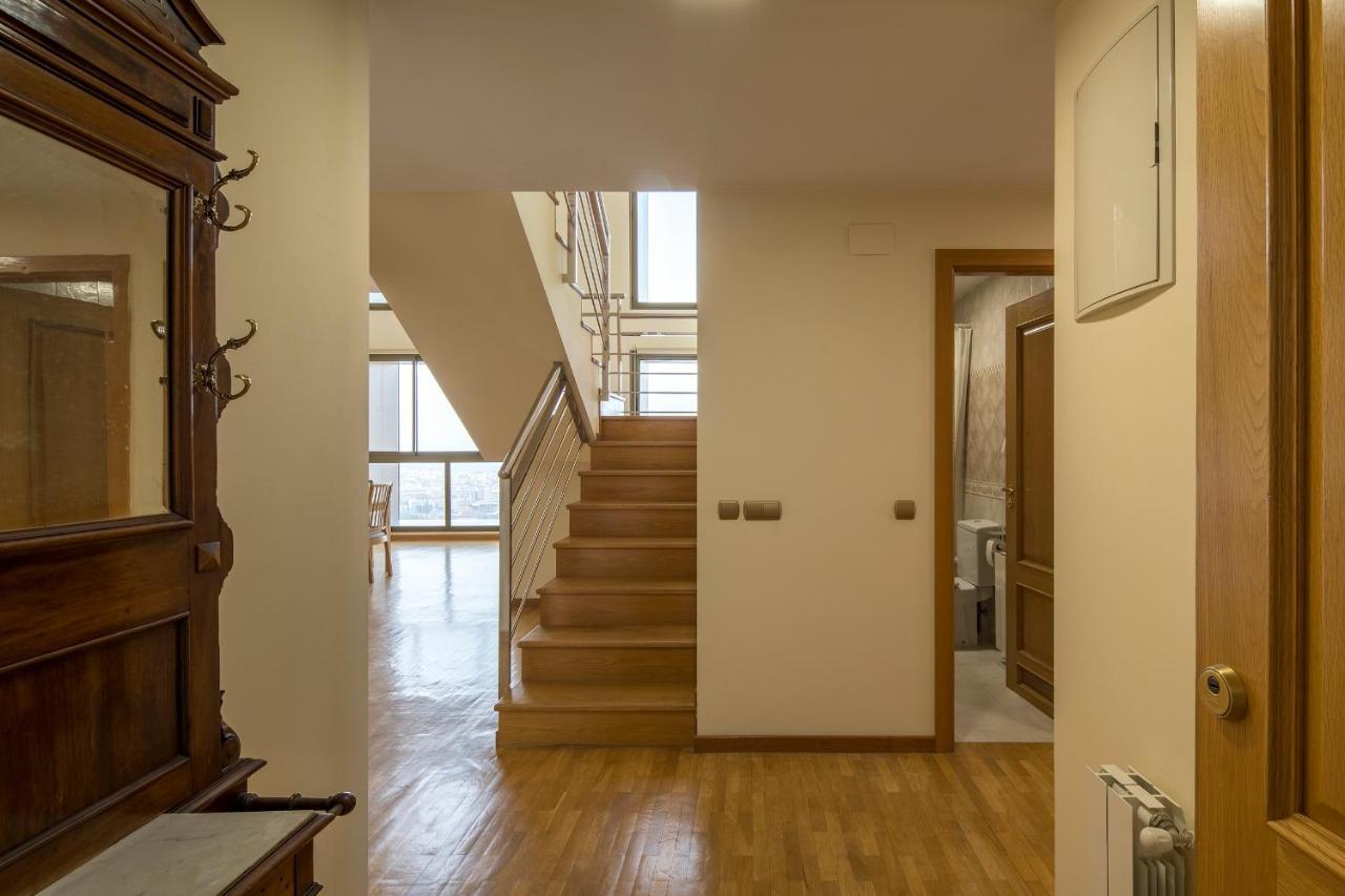 Atico Granada, Penthouse, 18-19th Floor, Centre, Views, Terrace, Free Parking Apartamento Granada