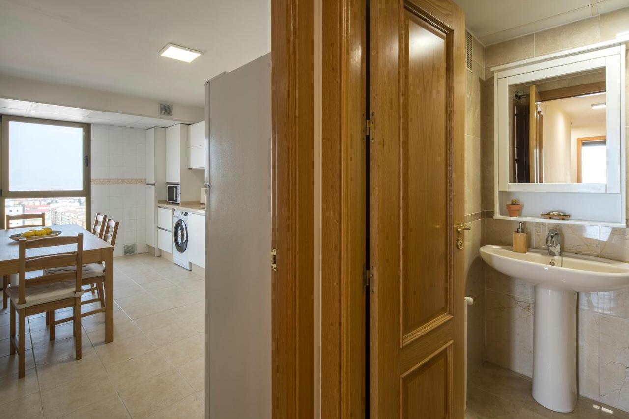 Atico Granada, Penthouse, 18-19th Floor, Centre, Views, Terrace, Free Parking Apartamento Granada