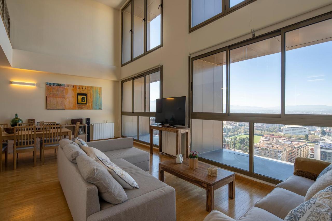 Atico Granada, Penthouse, 18-19th Floor, Centre, Views, Terrace, Free Parking Apartamento Granada