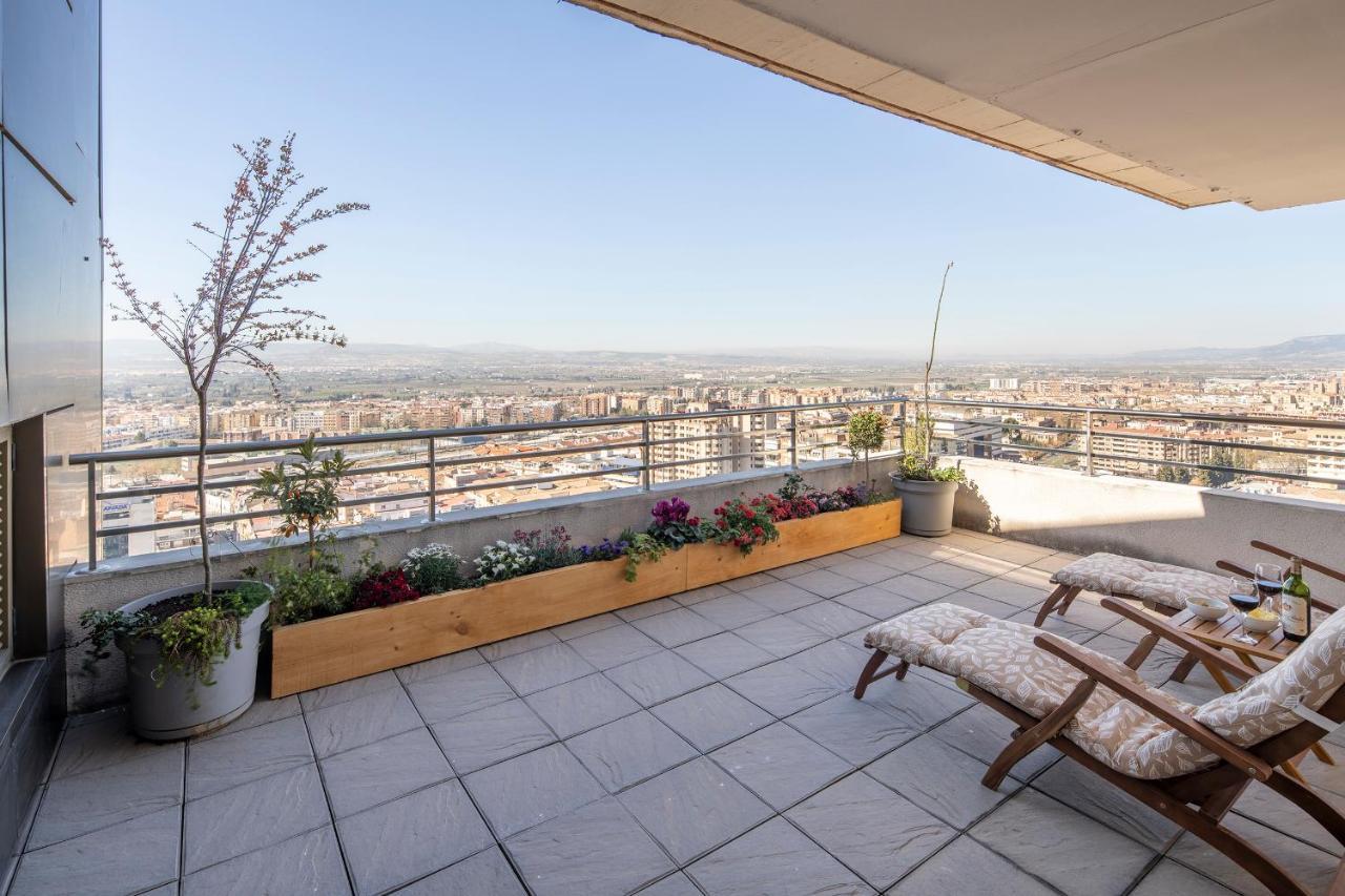 Apartamento Atico Granada, Penthouse, 18-19th Floor, Centre, Views, Terrace, Free Parking *