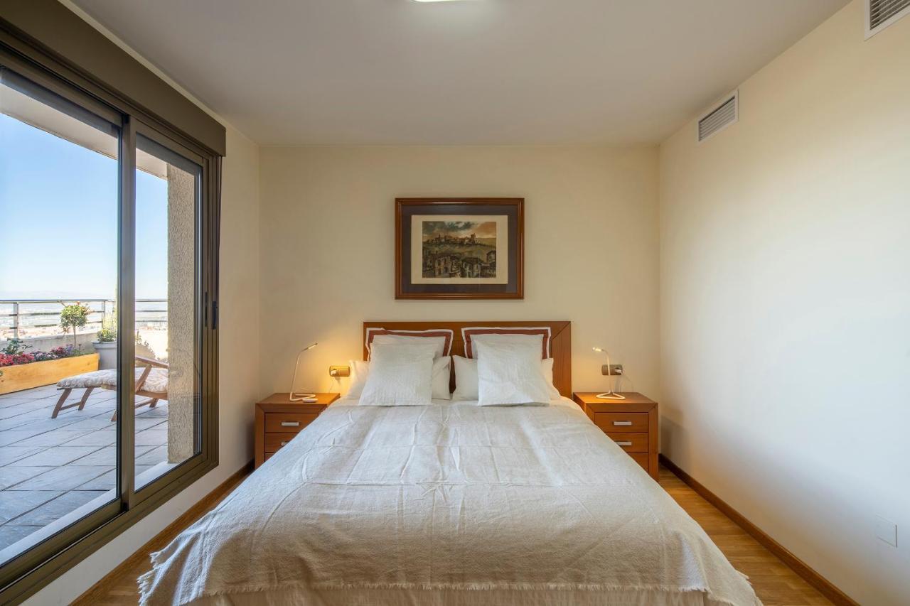 Atico Granada, Penthouse, 18-19th Floor, Centre, Views, Terrace, Free Parking Apartamento