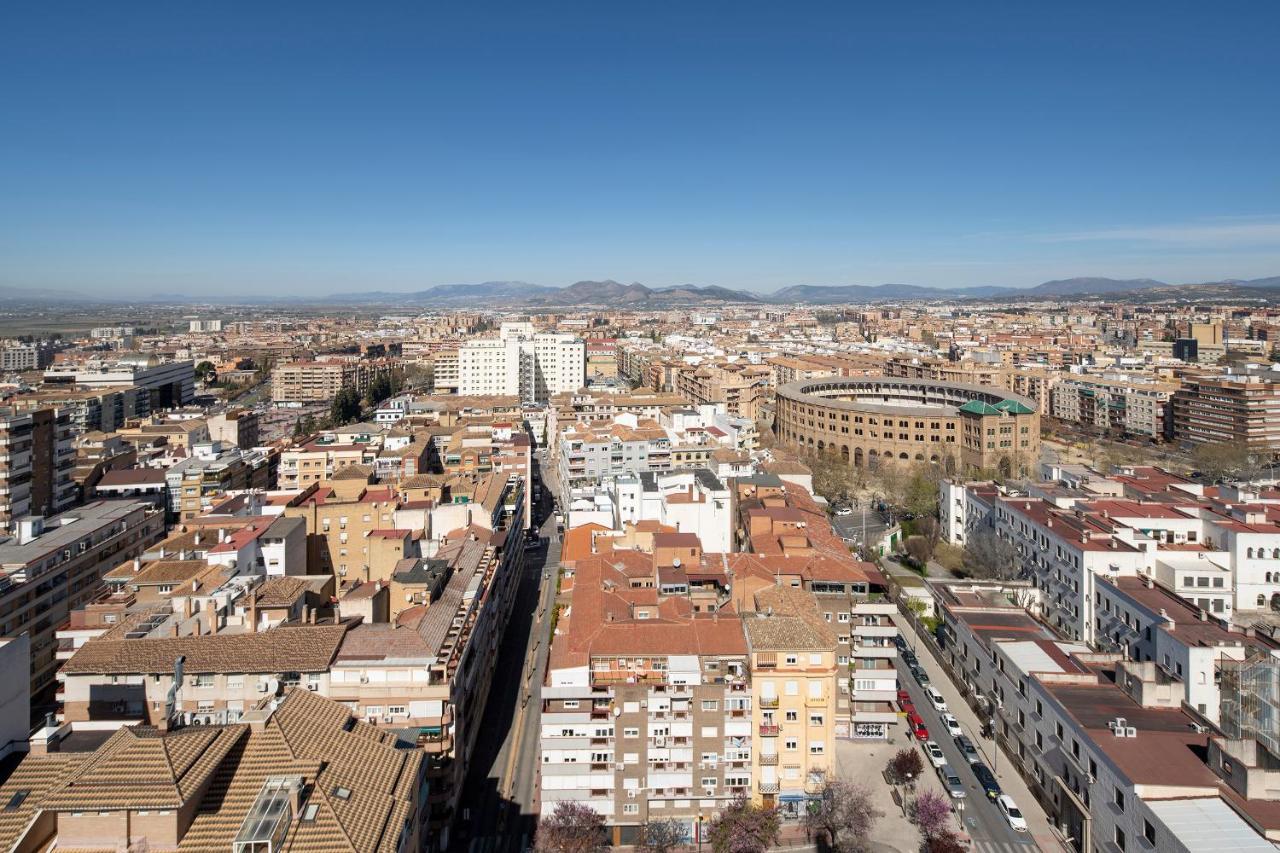 Apartamento Atico Granada, Penthouse, 18-19th Floor, Centre, Views, Terrace, Free Parking *