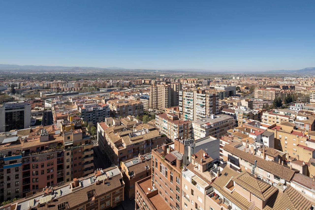Atico Granada, Penthouse, 18-19th Floor, Centre, Views, Terrace, Free Parking Apartamento