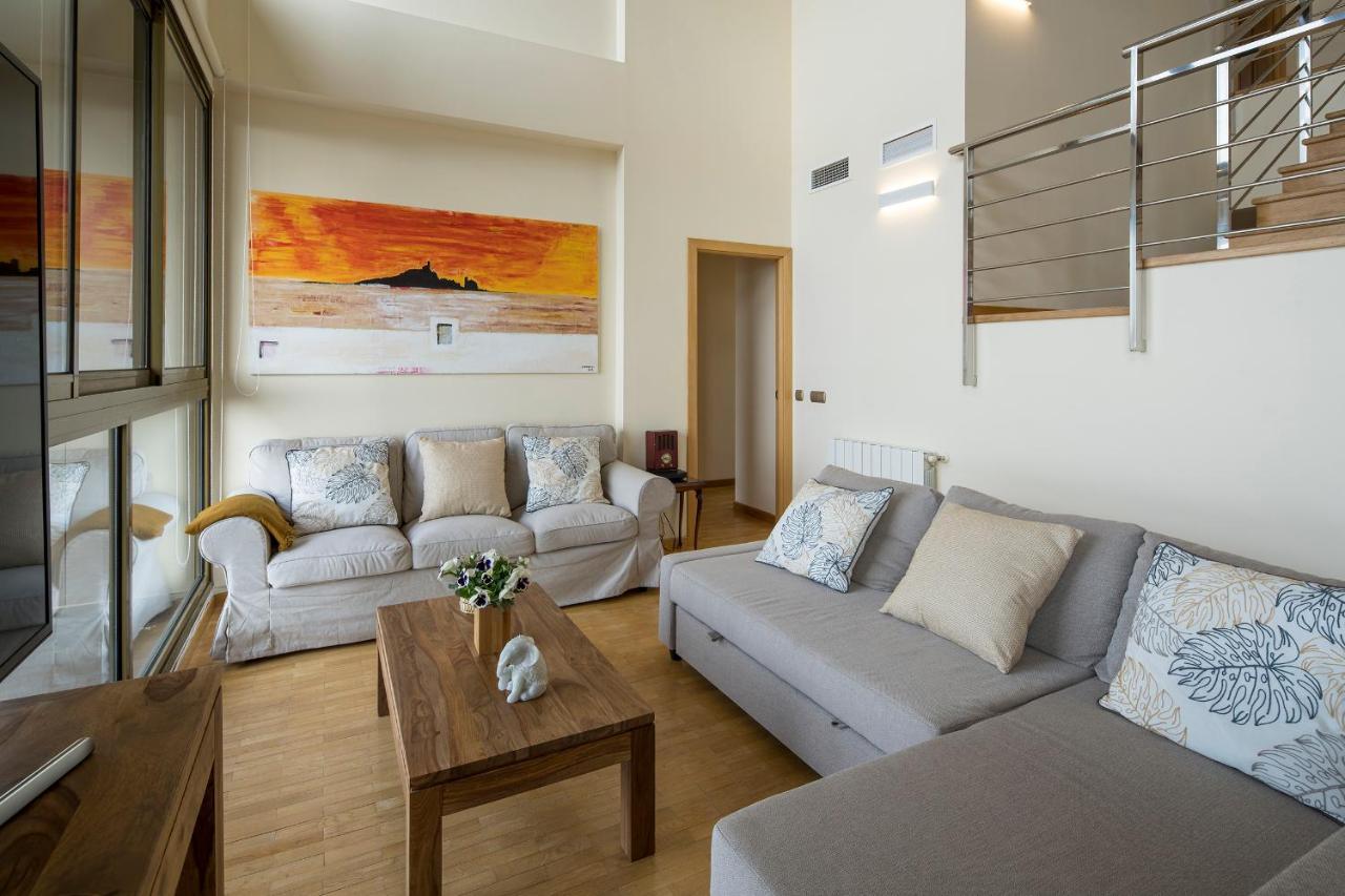 Atico Granada, Penthouse, 18-19th Floor, Centre, Views, Terrace, Free Parking * Granada