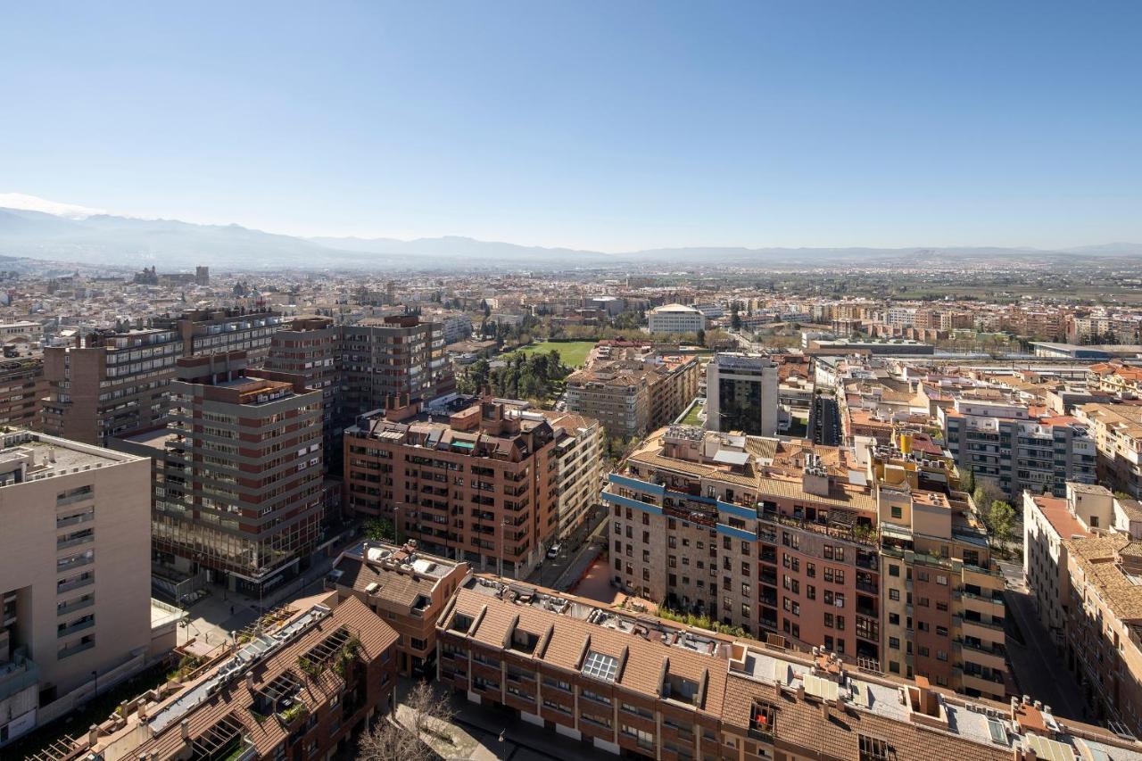 Apartamento Atico Granada, Penthouse, 18-19th Floor, Centre, Views, Terrace, Free Parking *