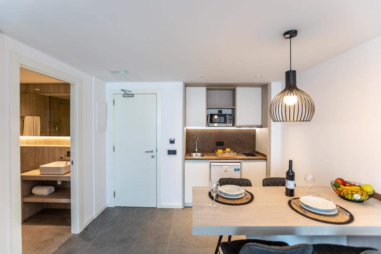 Art Apartment *