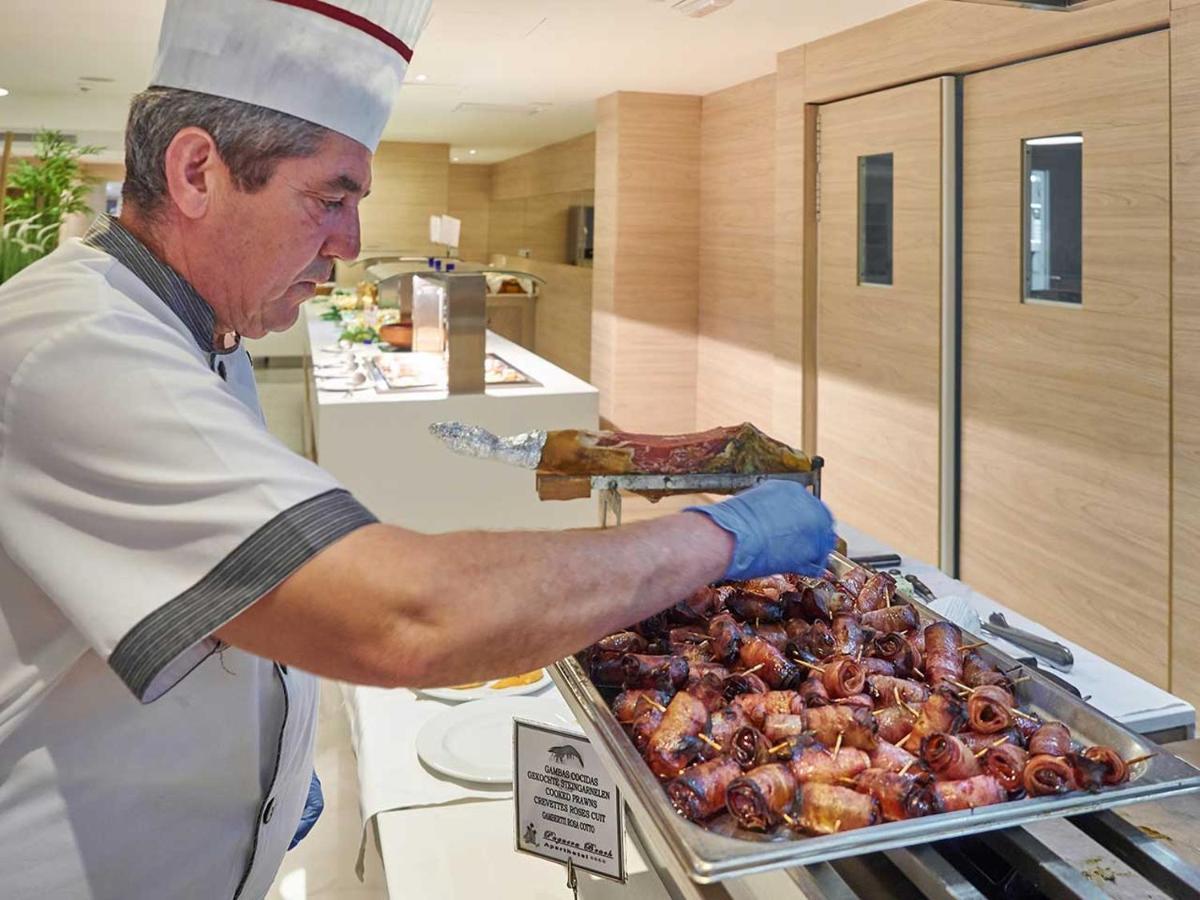 Y Paguera Aparthotel 4*