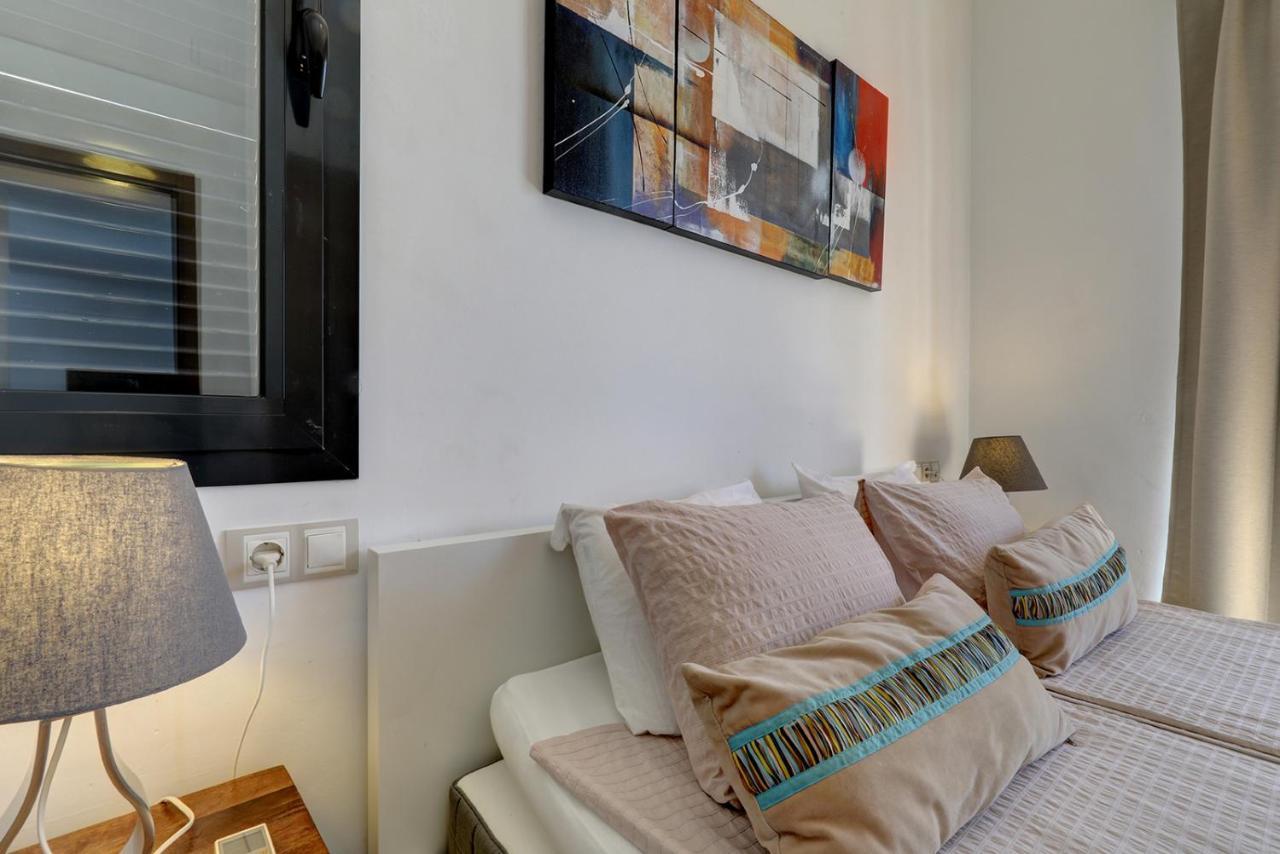 In Puerto Marina With Private Pool Villa *