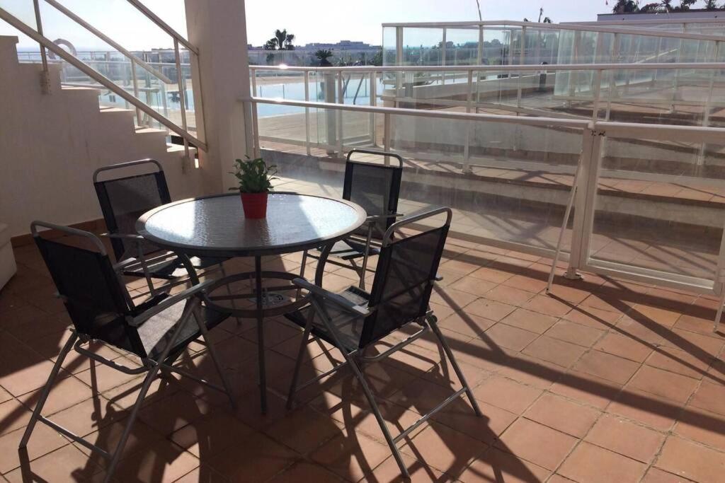 Bonito En Primera Línea De Campo De Golf Y Vistas Al Mar Mojácar