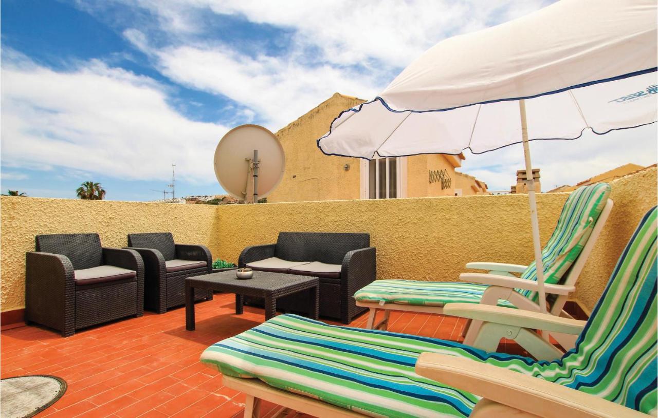 Сasa de vacaciones Stunning In Gran Alacant, St, Pola With 2 Bedrooms, Outdoor Swimming Pool And Swimming Pool *