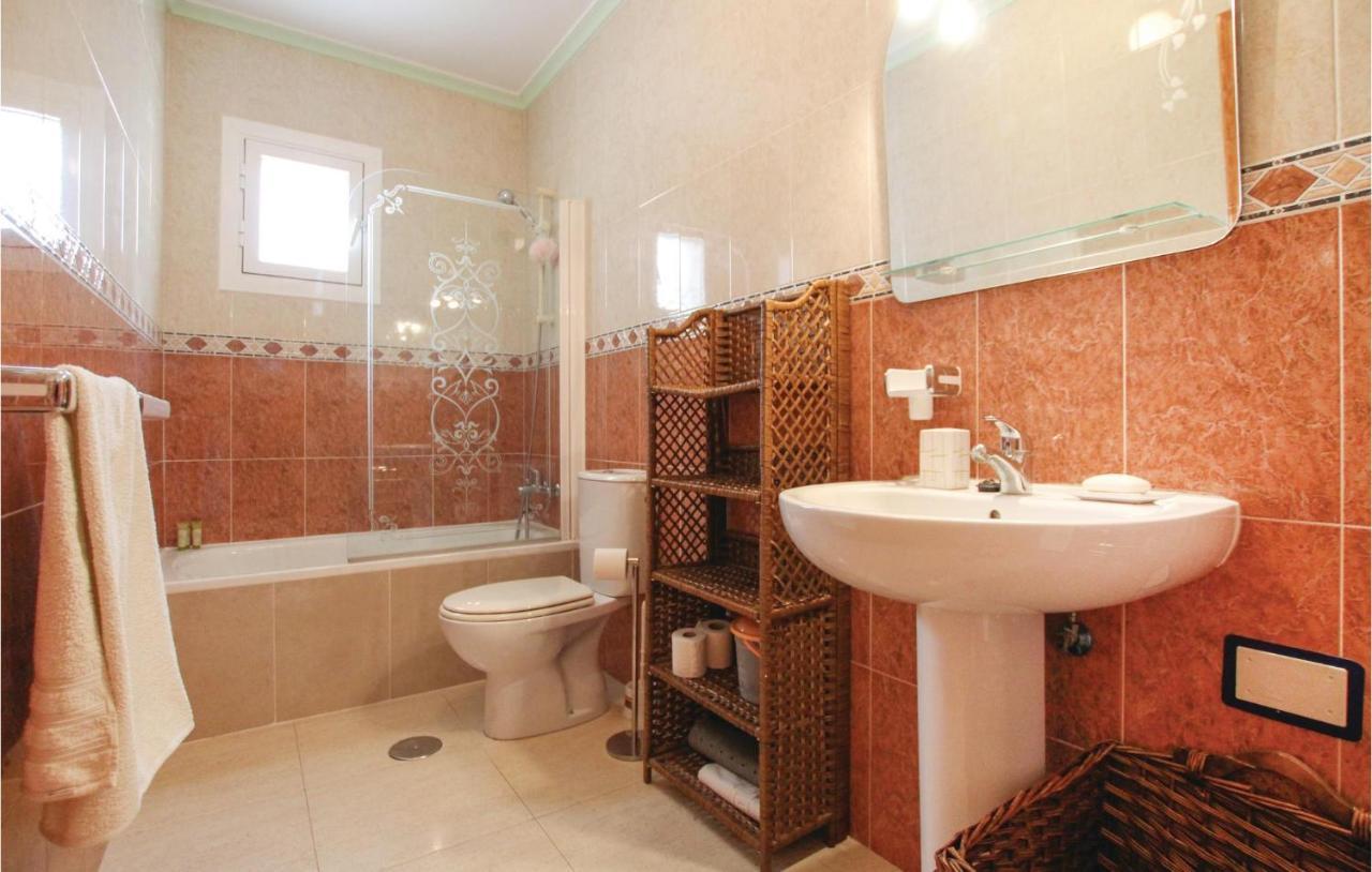 Stunning In Gran Alacant, St, Pola With 2 Bedrooms, Outdoor Swimming Pool And Swimming Pool Puerto Marino