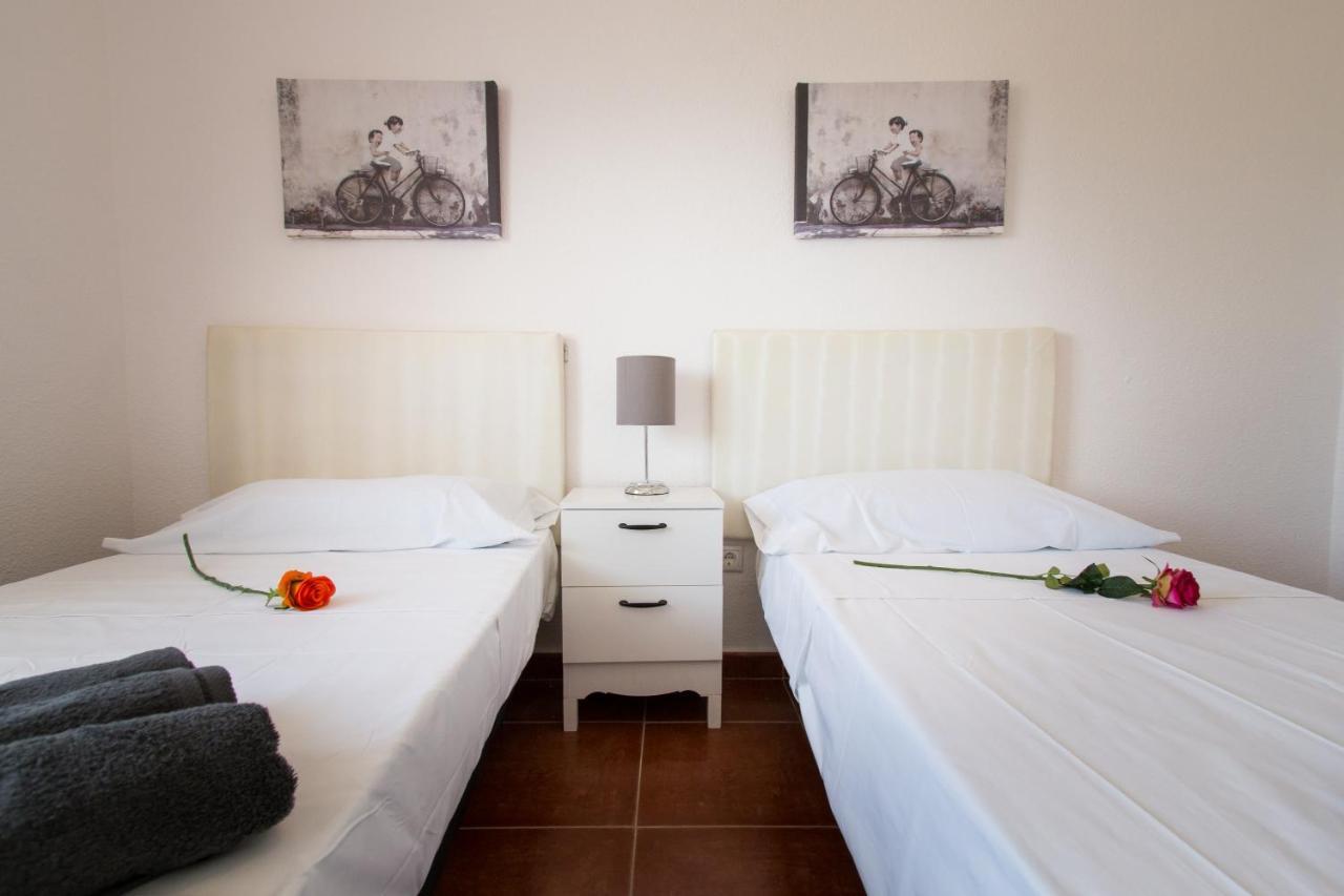 Apartamento Holidays2torremolinos De 3 Con Terraza Y Piscina Comunitaria Torremolinos