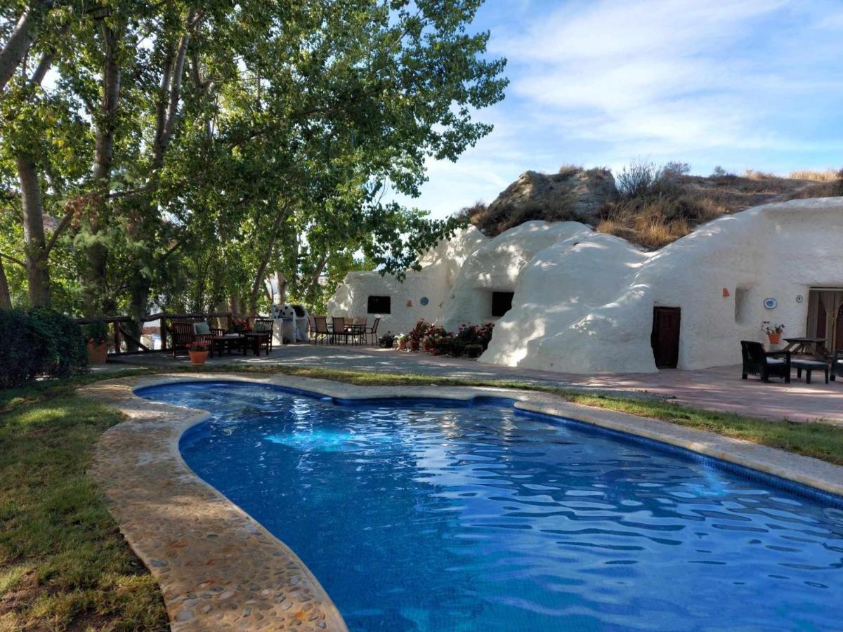 Cueva El Guindas * Baza